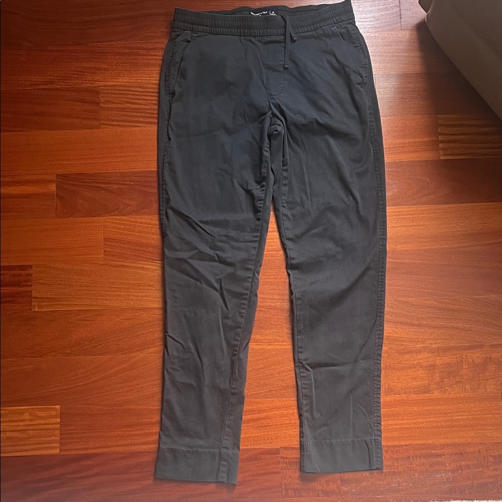 Abercrombie & Fitch Men's Dark Gray Chinos
